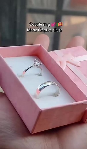 Couple ring👩‍❤️‍👨😍💍for more information plx text on WhatsApp #bsonline #fyp#tiktok #viral #tranding_ #foryoupage #foryou #goviral #giftring #love#viralvideotiktok #smallbusiness #support #engraved #name#✅customized #silverjewelry#jewerly#viral#reels#love#luxury#lifestyle#model#art#girls#boys#online# ✅customized 💍 ✅all island delivery availble. ✅make you, coustomized ring ✅contact us.👇 ☎️0704461736