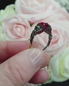 'St. Noir' skull ring 💀 View the collection - www.sapphirestudiosdesign.com/product-category/st-noir | Sapphire Studios Design