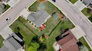 Experience the charm of ranch-style living just off the Red Rock Golf Course at 📌6606 Dunsmore Road, Rapid City, SD 57702! 🌿 Priced at 💸$529,000, this beautifully maintained home features a spacious layout, freshly painted exterior, and a professionally landscaped yard with mature trees and a new back deck. Contact Lonnie Doney with The Kahler Team at Keller Williams Realty KWBH at 📲(605) 407-1048 for more details and make this peaceful retreat yours today! https://lonnie.thekahlerteam.com/p