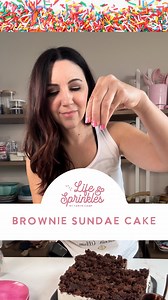 ✨Brownie Sundae Ice Cream Cake✨ All you need: ☀️Springform pan- I used a 9” square ☀️Brownie mix the ingredients listed on the box ☀️Your favorite ice cream, softened ☀️Cookies- I baked a chocolate chunk cookie mix in a 9” pan and crumbled it OR use store-bought ☀️Your favorite toppings How to make: 🍦Line the pan with parchment and spray with baking spray 🍦Prepare the brownie mix according to the package, pour it into the 9” springform pan, bake according to the package, and let cool 🍦Prepare