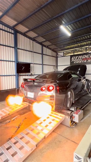 Nissan GTR R35 con computadora progrmable @emtronworld y kit de turbos #alpha9 @amsperformance #dtsperformance🇨🇷📲71394454 | DTS Performance