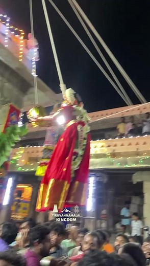 4.7K views · 210 reactions | Beautiful ! Never seen this. Flower shower at Madurai Meenakshi Amman... Meenakshi Amman Temple, Madurai, Tamilnadu  #thehinduheritage | The Hindu Heritage | Facebook