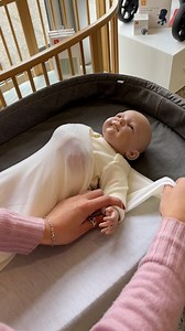 Want to level up your swaddle technique? Try this arm tuck method. Dimples soft merino wraps give a snug swaddle while still allowing natural movement. | DIMPLES by Jane Anne