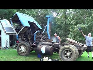 The Whinder Binder International 671 Detroit Diesel First Start after hibernation.