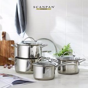 Spar op til 45% på Scanpan nyhed 🤩 Gryderne fra Scanpans nye STS-serie er produceret i det bedste blankpolerede stål og med en smart hældefunktion. Ovnfast op til 250°C med eller uden låg 🔥 Læs mere om den nye serie her, og gør et kup på din næste gryde 👉 http://brnw.ch/... Tilbuddene gælder til og med d. 23. december 2023. | Kop & kande Østerbrogade 109