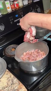 162K views · 1.4K reactions | #smothered #greenbeans #sidedish #Thanksgiving Country Cooking with Joney LLC | Louisiana Girls | Facebook