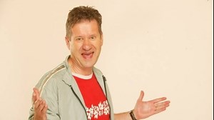 Îl mai ştiţi pe "NELU CURCĂ" din LA BLOC? Actorul MIHAI COANDĂ este acum de nerecunoscut! Şi-a lăsat o barbă imensă şi propovăduieşte învăţături bisericeşti