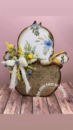 Fun in the craft room with the new chick cut out from Dollar Tree! They are still so adorable 🐣🐥 | The Little Farm on Sunrise