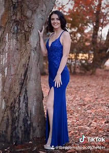 💙 Blue prom dresses in store now 💙 To book your appointment: ☎️01206 578889 #bluepromdress #prom2020 #year11 #promdresses #prom | The Prom Shop & Outlet