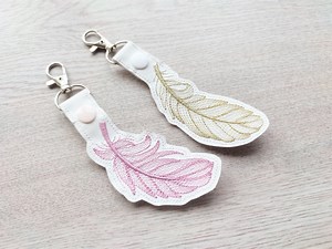 Feather Key Fob Snap Tab SET of 3 in the Hoop ITH Machine Embroidery Designs 3 Types Keychain Keyfob Bag Tag Embroidery Cute ITH Project - Etsy