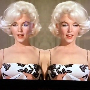 This song Take It Easy has somehow become the @delta airlines boarding song for almost a year. Hope it’s made the ride more calm for you all lol! My mom is absolutely ecstatic when she hears this come on when she’s boarding. And my husband also seems to like it. I get a lot of texts! Thank you Delta:) Now, enjoy this fan created video by Patrick McPheron and check out his you tube channel. He made another gorgeous video for @nekocaseofficial X Vanessa | Vanessa Carlton