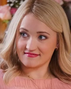 296K views · 4.7K reactions | Why Mandy From #YoungSheldon Looks So Familiar | Looper | Facebook