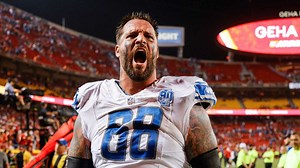 Video Appears to Show Taylor Decker Reporting Properly