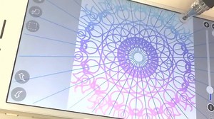 【Kaleidoscope Ruler】This is Yuki. Select a kaleidoscope ruler on ibis Paint and drag your finger to draw kaleidoscope patterns! Lace and snowflake patterns available too! Try different patterns! | ibisPaint