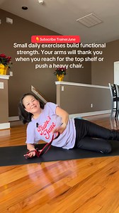 💪 Side-Lying Tricep Strength for Mature Adults Today’s move: Side-Lying Tricep Extensions with Resistance Band ✅ Lie on your side. ✅ One hand holds the resistance band at pocket level (resistance #1), the other hand anchors on the floor (resistance #5). ✅ The top hand performs a tricep extension: bend the elbow, then straighten. ✅ Feel the triceps working! ✅ Repeat 20–25 reps, then switch sides. Why this matters: Strong triceps aren’t just for show — they help you with everyday activities like