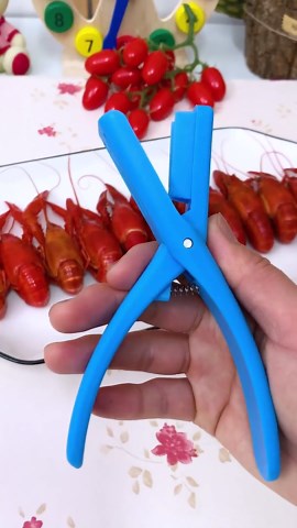 Crawfish Sheller Tool - Crawfish Peeler, Crawfish Tail Shucker for Quick and Easy Shell Removal, Efficient Crayfish Shelling Device for Family, Restaurant Seafood Tool & Kitchen Gadget (Red,6PCS)