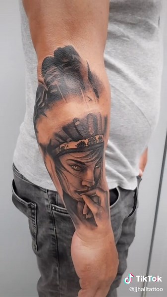 Red Indian Tattoo - Realistic Black and Grey Designs