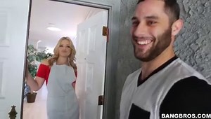 Slut Alexis Texas Takes A Huge Cock In Her Wet Pussy Pov