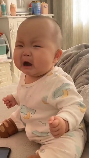 baby cute cry lips😂😘 #babycrylips ##babylips #crybaby #babysad #sad #sweetlips Babies saying papa🥰😘 #Babysaypapa #baby #babypapa #babymom #mama #papa #babylaugh #babylove #cute #babycute #cutalover❤😘 #babyfunny #Funny #dady #babysay #say #adorable #baby #cutebaby #funny_video #tik_tok #edit #1m #5m #Viral | Candie Eckhoff