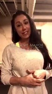 La Bikini Pro Stephanie Mahoe vi deve dire una cosa: ARRIVA A ROMA! ---------------------- Scarica gratis la musica per il tuo allenamento: http://bit.ly/musicapalestra Ticinosthetics GainzSchool: http://bit.ly/gainzschool #ticinosthetics #bodybuildingitalia #bodybuildingticino #fitnessitalia #fitnessticino #ghisa #palestrati #palestrato #culturista #motivazione #motivazionale #palestra #muscoli | Fitness e Bodybuilding by Ticinosthetics