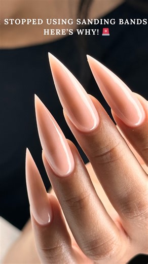 Wondered why I stopped using sanding bands? Let me explain why I made the decision to part ways with them and what I’ve chosen to use instead. While sanding bands might be fine for removing shine on natural nails, they often fall short when it comes to thorough cleaning. Many of my clients experienced lifting issues with them. That’s when I made the switch to these tiny, diamond-coated, yet incredibly powerful bits. They have become my ultimate choice for prepping my clients’ nails. Why, you ask