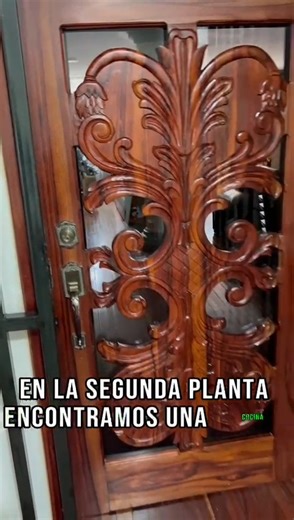 7.9K views · 25 reactions | EDIFICIO EN VENTA EN LA CIUDAD DE AZOGUES Por su Dueño EL EDIFICIO CONSTA: * Cinco apartamentos * dos locales comerciales * un garaje para dos vehículos * dos oficinas en el sótano * 14 baños * sistemas de seguridad cámaras y porteros eléctricos CONTÁCTENOS: 096 370-5401 098 3827618 | Biblián Virtual | Facebook