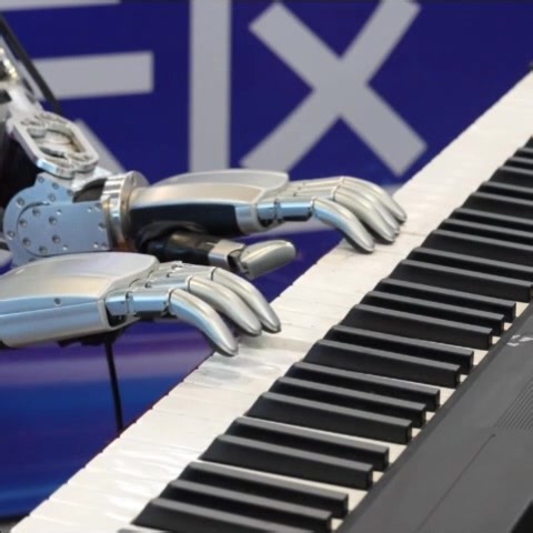 Folding clothes, making coffee, delivering parcels—robots are acing real-life tasks at this exciting tech showdown! The finals of the 2025 2nd Zhongguancun Embodied Intelligence Robot Application Competition took place Nov 17-18 in Haidian, Beijing. 99 teams from home and abroad competed in 19 core challenges, advancing embodied intelligence for real-world use. #RobotInnovation #EmbodiedIntelligencePH #BeijingTechContest #SmartRobotShowdown | Chinese Commercial News 菲律賓商報 | Facebook