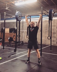With the projected games date pushed back to September 14th, lately I’ve been enjoying a little bit of Deload training! Here’s a nice gentle complex from today: . E2MOMx6 2 power clean 1 Split jerk Work at 70% . Fun to get back under the barbell again! @tydaxfit #barbell #deload #training #cleanandjerk #tydaxfitness #reebok @reebok | Patrick Vellner