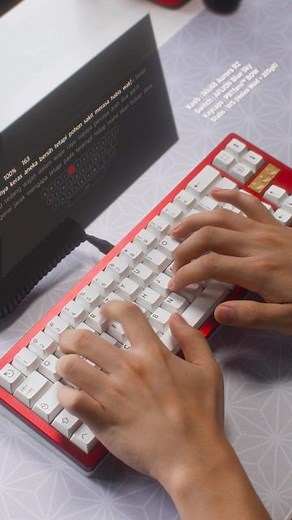 Jebsvibe Tech Review on Instagram: "Ikki68 Aurora R2 Typing Test Switch : Aflion Blue Sky (Factory Lubed) Stabs : Wuque Studio Screw-in Stabs (Holee Mod + 205g0) Keycaps : PBTfans BOW Deskmat : @tenjin.scrollworks Asanoha White Shot and recorded on FX30 #asmr #reels #keeb #keebs #gaming #setup #asmrtyping #mechanicalkeyboard #keyboard"