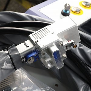 [Hot Item] Industrial Fiber Laser Cleaner 1000W 1500W 2000W for Paint Coating Rust Oxidation Oil and Surface Stain Removal