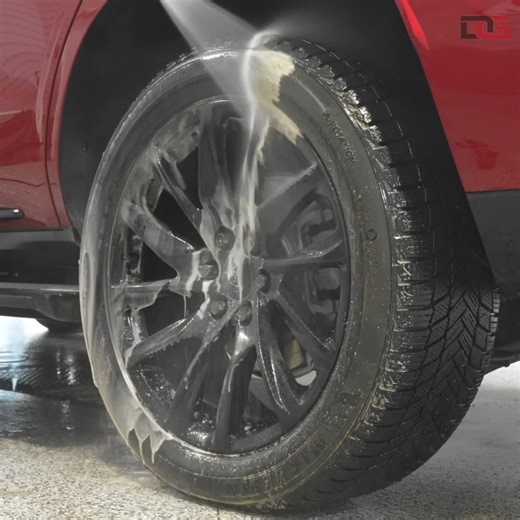 Pressure Washing a DIRTY $170,000 Cadillac Escalade! | The Detail Geek