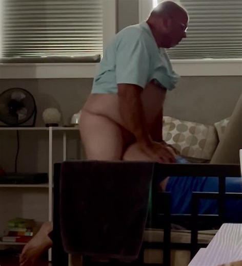 Married daddy dropping off a load