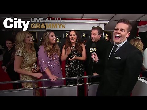 Lady Antebellum's Hillary Scott Steps out of her Comfort Zone