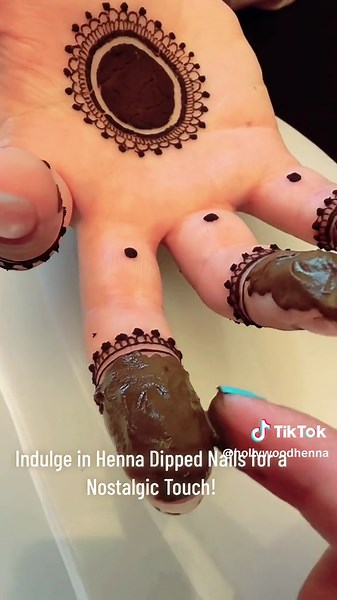 In many cultures around the world, the application of henna paste on fingertips is a time-honored tradition that holds immense beauty and significance. These intricate designs, known as henna finger dips, not only enhance the aesthetic appeal of our hands but also carry a deep cultural and symbolic meaning. It symbolizes joy, blessings, and prosperity. Moreover, henna finger dips have a therapeutic and soothing effect. The process of applying henna paste on our fingertips can be a mindful and re