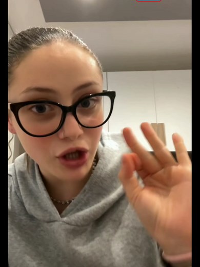 Doppio countdown di Kery, grazie anche all'amico Seba.❤❤❤#italiangirl #countdown #cringe