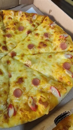 #ကလေးမြို့ #ဗိုလ်ချုပ်လမ်း၊မြို့မဈေးအရှေ့ဘက် #Spicybox22000ကျပ် #Pizza #deliရ