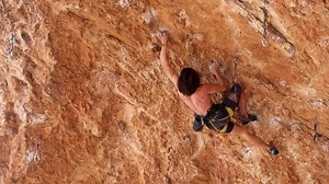 Introducing Lattice Athlete Tyler Thompson 👋 Tyler began his rock climbing journey at age 7 on the granite slabs of North Carolina, USA. Growing up, he frequently visited the New River Gorge in West Virginia, a renowned climbing destination, where he honed his skills. Initially focused on youth competitions, Tyler saw success on national stages but his climbing trajectory shifted when eventually he became more drawn to the outdoors. In high school, he regularly climbed at the New River Gorge, l