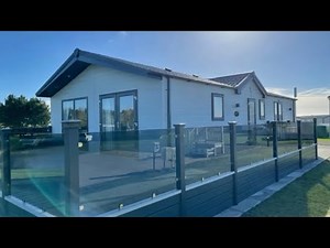 Brand New 2 Bedroom Love Oakland Lodge On Site 40 x 20 Ft