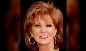 Family, friends & law enforcement gather for funeral of Dwana Pusser - WBBJ TV