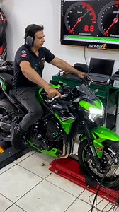 84K views · 570 reactions |  Kawasaki Z900 Dyno Test - The Kawasaki Z900, with its 948cc inline‑four engine, delivers aggressive naked bike performance. Watch it on the dyno showing speed, torque, and the iconic Kawasaki roar that defines the Z series. #KawasakiZ900 #DynoTest #NakedBike #MotoPerformance #BikeLife | Top Speed 2R | Facebook