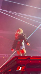 [FANCAM] CL SOLO STAGE @ WELCOMEBACK CONCERT IN SINGAPORE Fancam choáy nhưng ở ngoài choáy 10 😭 Coi 100 lần vẫn đam mê 😭😭😭😭 Taken by CLVNFC | CL 2NE1 Vietnam FC
