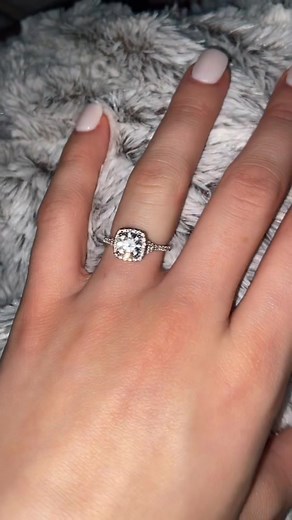 I’m so happy :,) #engaged#propsal#wedding#engagement#engagementring#fiancé#husband