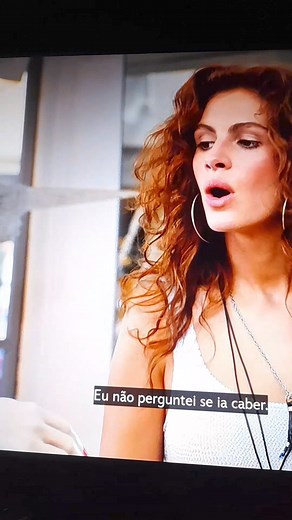 Pretty Woman Vivian vai ao Rodeo Drive, e tenta comprar um vestido para o jantar de negócios com Edward.... #prettywoman #filmesparaassistir #filmes | Dryka Araújo