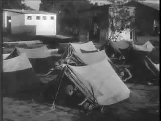 Check out this awesome rare video of female IDF recruits going through the rigors of boot camp, all the way back in 1955! Via the Carmel Newsreels Israel Defense Forces For more videos and stories about the State and Land of Israel, join our group History of Israel | National Library of Israel