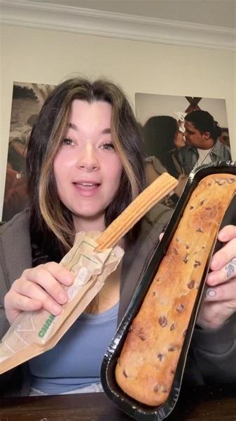 Footlong desserts from @subway 🔥 #subway #footlongcookie #footlongchurro #eatwithbecks #eatwithme #comeeatwithme #makesureyoueatyoudeserveit #clevelandfoodie #foodtok #food #foodie #clevelandfood #clevelandfoodies #ohio #cleveland #clevelandohio #cleohio #cle #foodreview #restaurant #restaurantlife #foodblogger #clevelandblogger #clefood #cleeats #clefoodies #clefoodie #eatlocalohio #clevelandfoodblogger #foodielife | Eatwithbecks