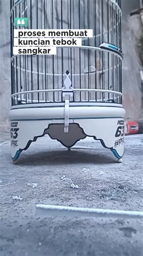 Kuncian tebok dari paralon #animallover #birdlovers #pleci #sangkar #lombok | Merah
