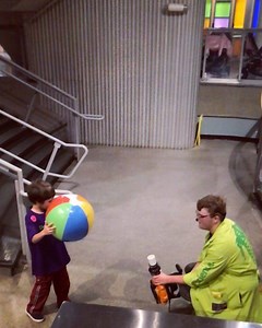 What an awesome air pressure demo from one of our resident scientists and his trusty camper helper! 🤩 At Kentucky Science Center, hands on science experiments are just part of the package! | Kentucky Science Center