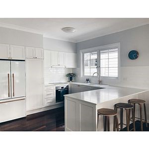 [Hot Item] Modern Shaker-Inspired Kitchen Cabinet with PVC Trim and Plywood Interior Shelving