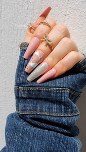 Full gel nail system. Clouds and glitter design. | Yuslaidy de Ruano