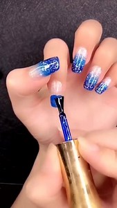 Beautiful nails! 😍😍😍 For more beautiful nails visit www.crazynailzz.com | Crazy Nailzz - The Nail Art Studio